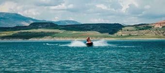 guardar moto de agua